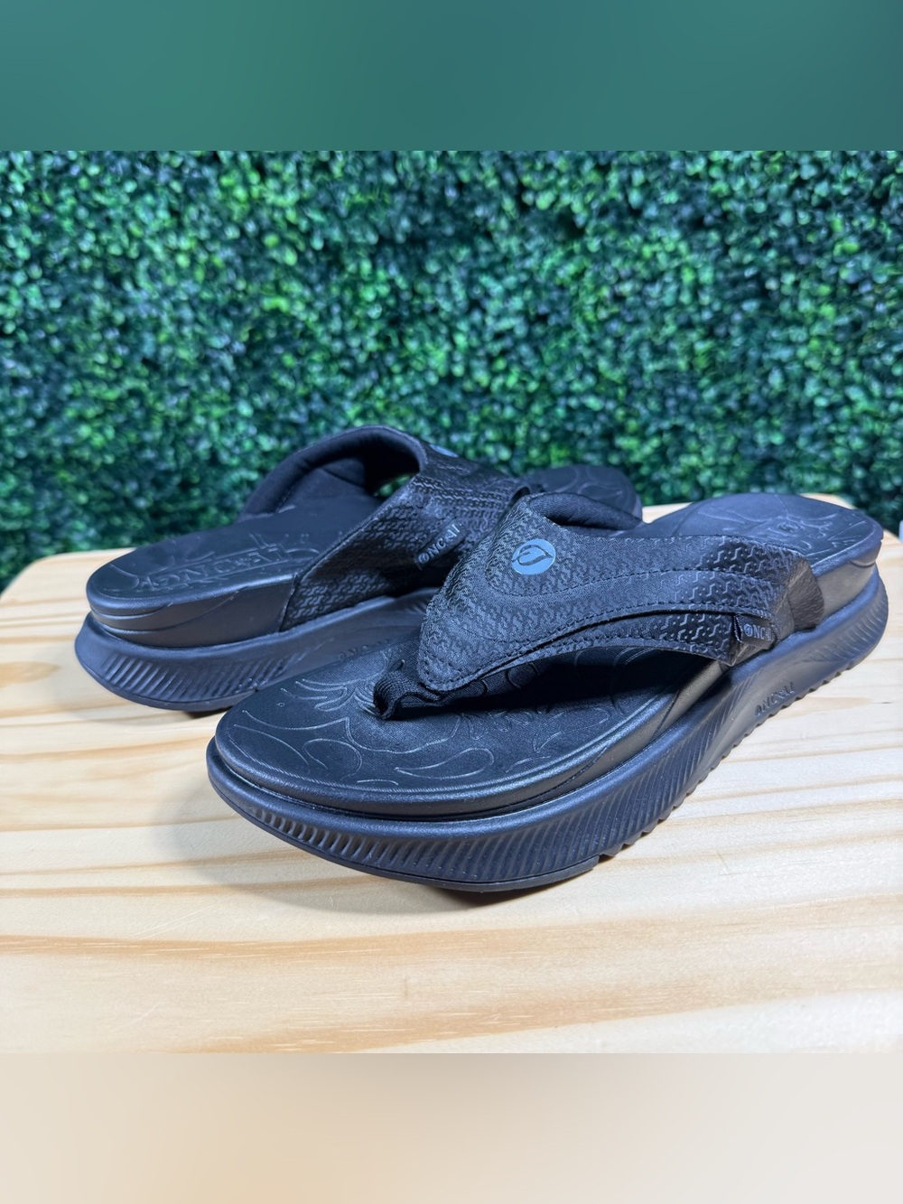 ONCAI Women’s Size 11 Black Platform Flip Flops Comfort Orthotic Sandals